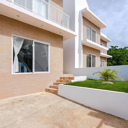 3 Bedroom Townhouse With Private Pool